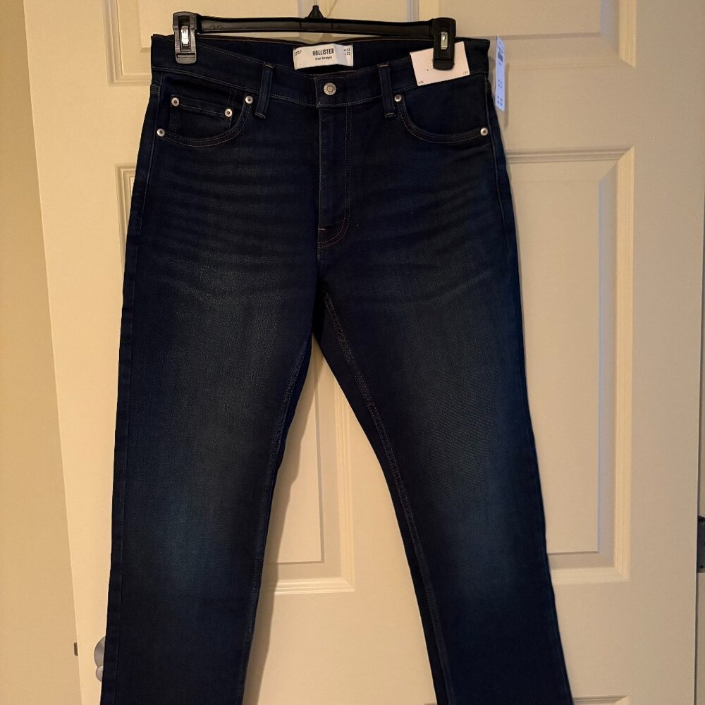 Hollister Men's Dark Wash Jeans (NWT!)